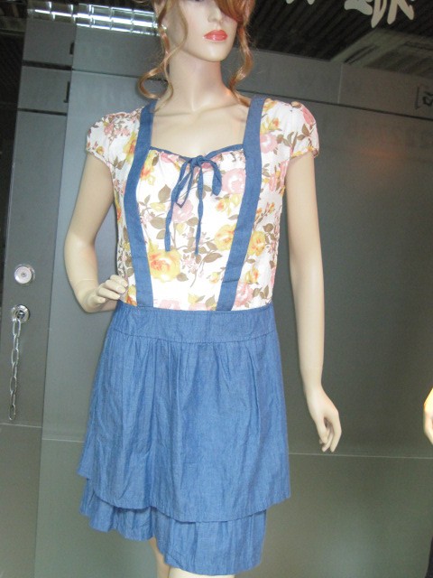 供应库存服装批发